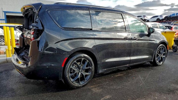 CHRYSLER Pacifica  2025
