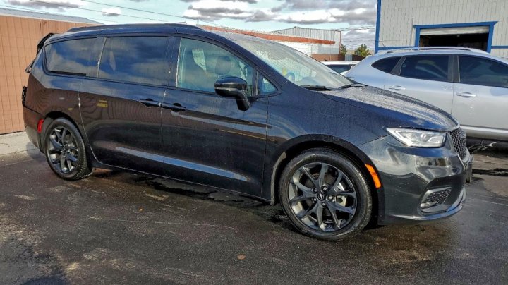 CHRYSLER Pacifica  2025
