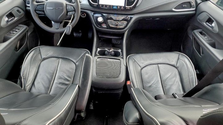CHRYSLER Pacifica  2025