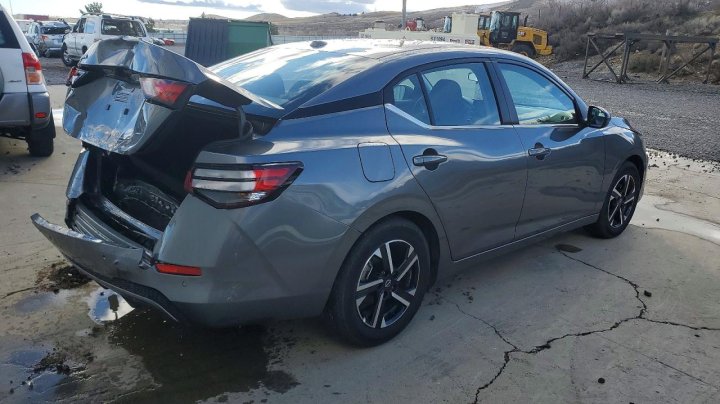 Nissan Sentra  2025