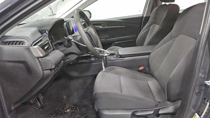 Toyota Camry  2025
