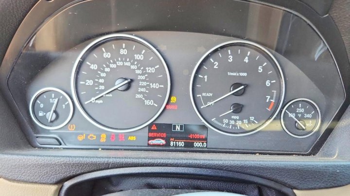 BMW 320  2015