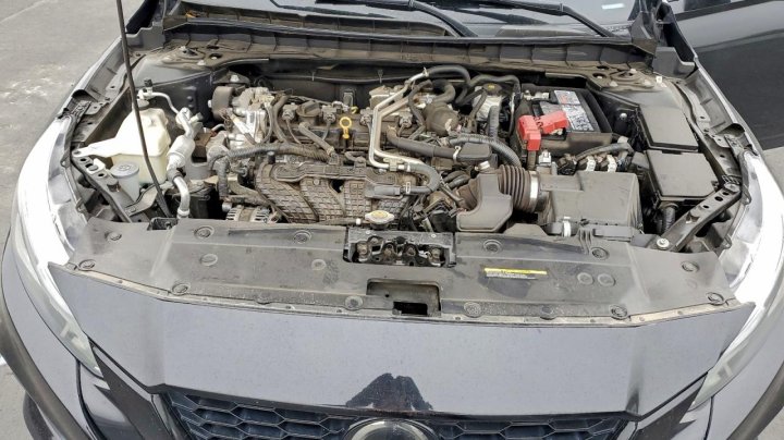 Nissan Altima  2022
