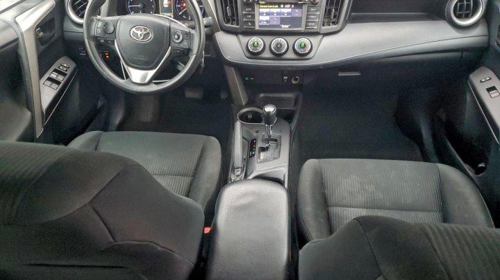 Toyota RAV4  2017