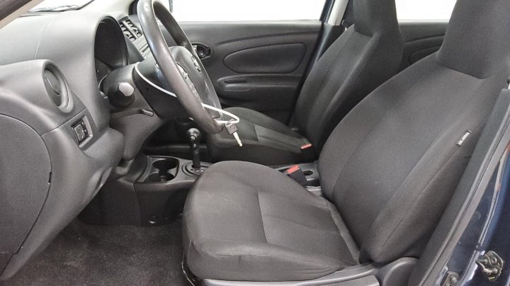 Nissan Versa  2016