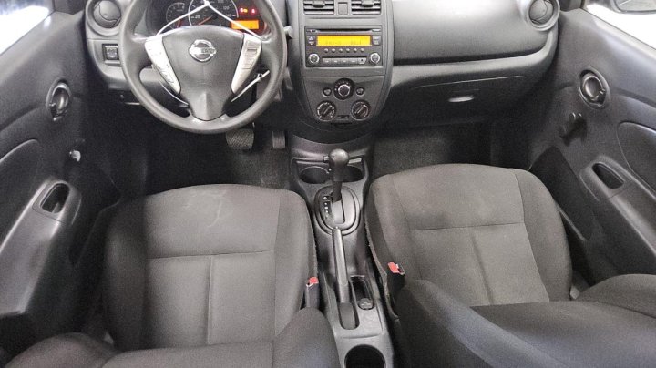 Nissan Versa  2016