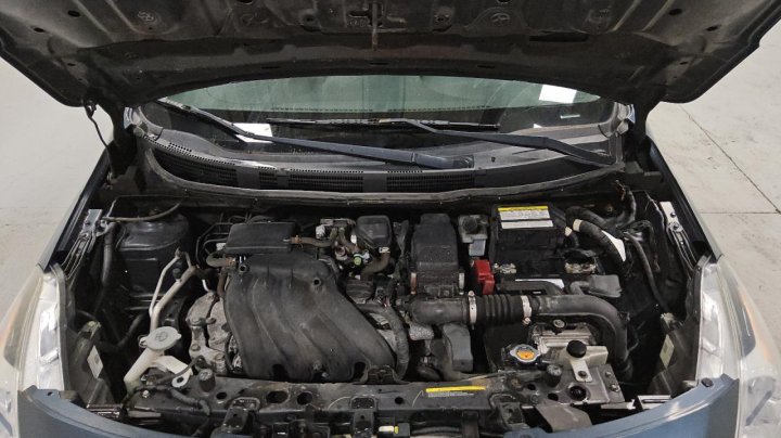 Nissan Versa  2016