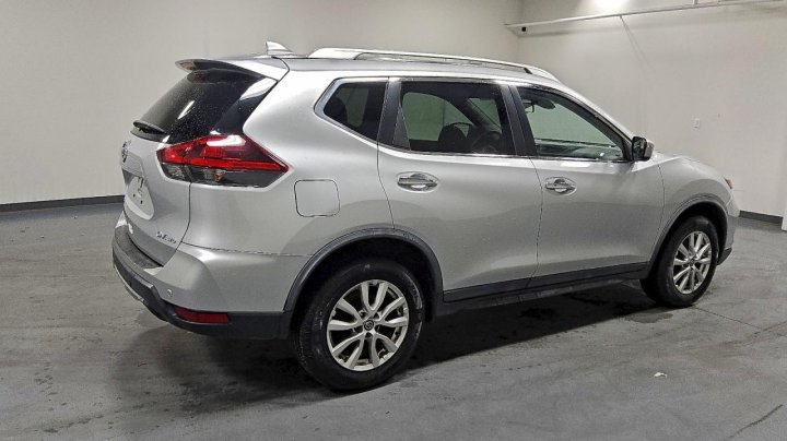 Nissan ROGUE  2020