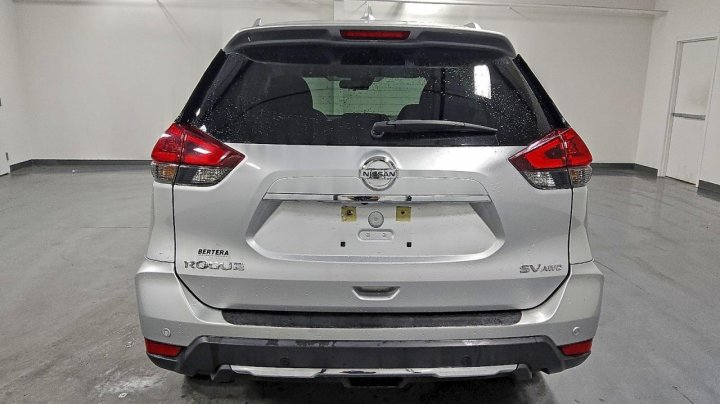 Nissan ROGUE  2020