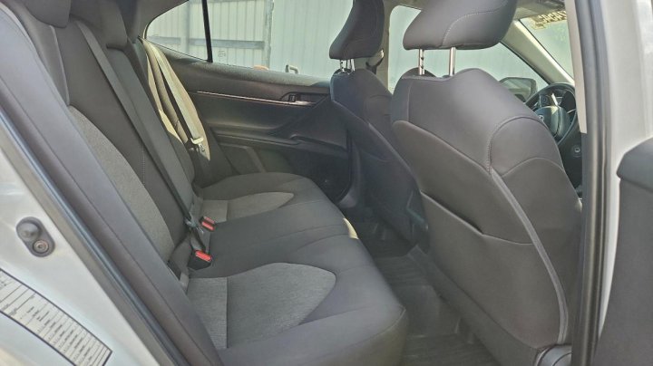 Toyota Camry  2021