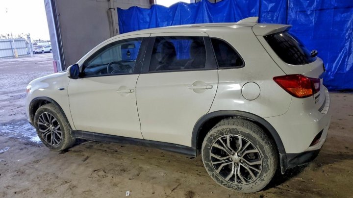 Mitsubishi OUTLANDER SPORT  2018