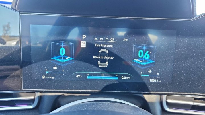 Hyundai Elantra  2025