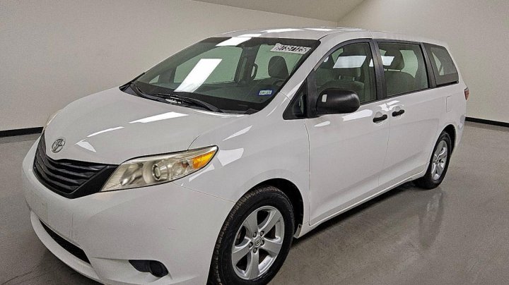 Toyota SIENNA  2016