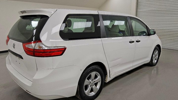 Toyota SIENNA  2016