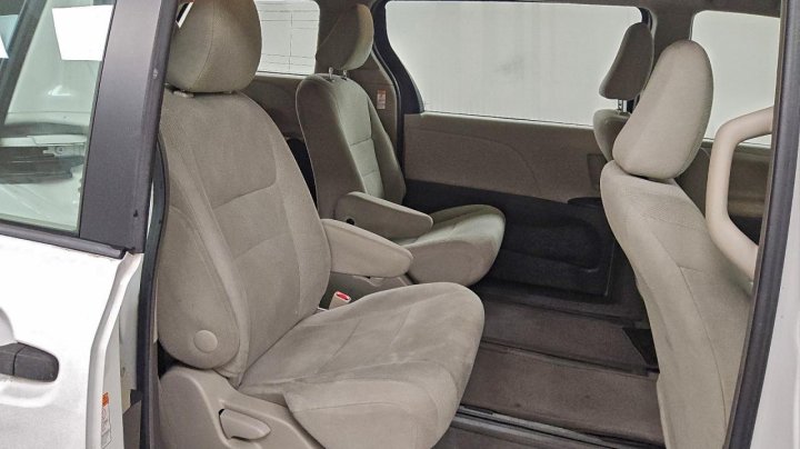 Toyota SIENNA  2016