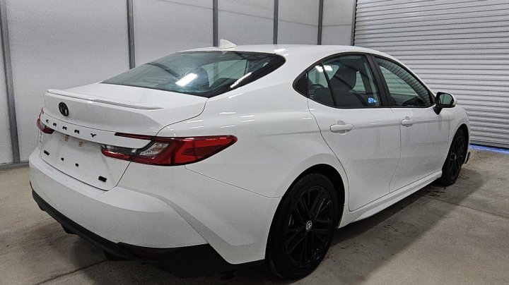 Toyota Camry  2025