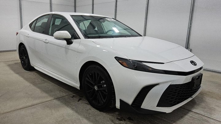 Toyota Camry  2025