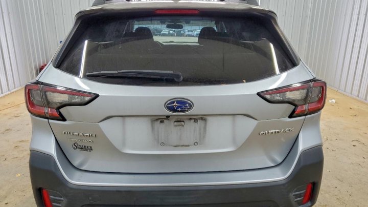 Subaru Outback  2022
