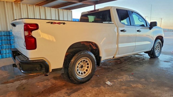 Chevrolet Silverado  2022