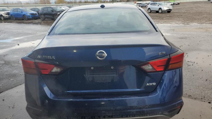 Nissan Altima  2020