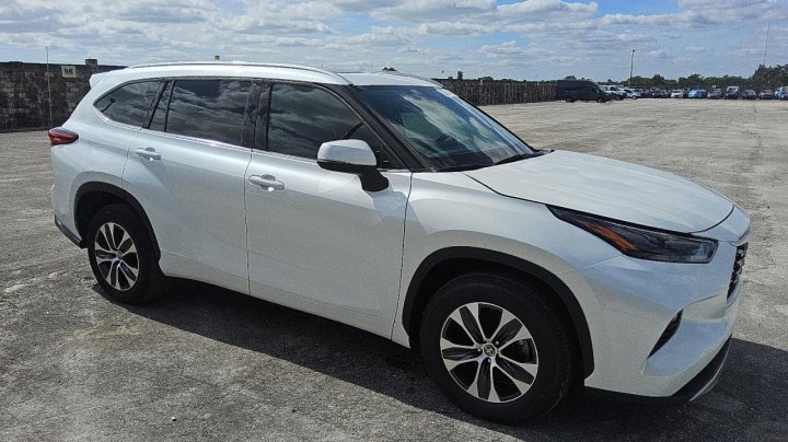 Toyota Highlander  2022