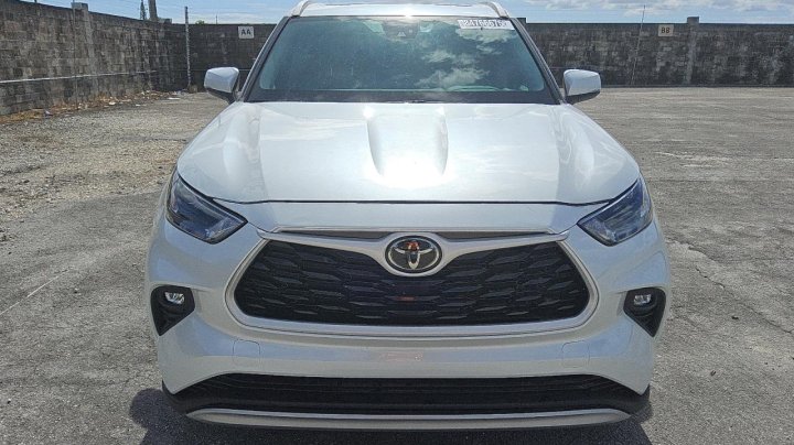 Toyota Highlander  2022