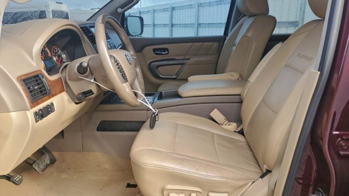 Nissan ARMADA  2015