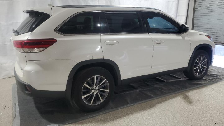Toyota Highlander  2019