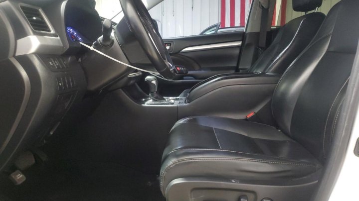 Toyota Highlander  2019