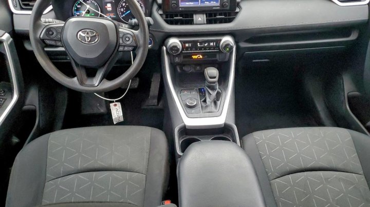 Toyota RAV4  2021