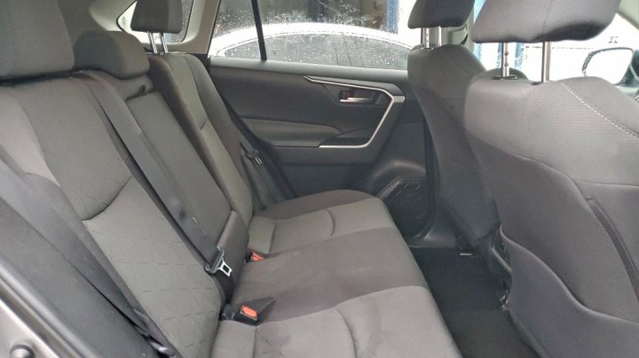 Toyota RAV4  2021