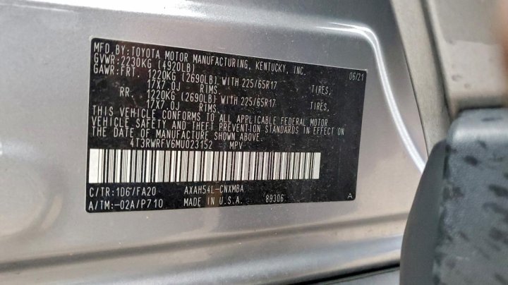 Toyota RAV4  2021