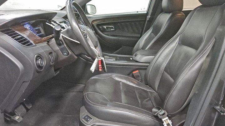 Ford TAURUS  2019