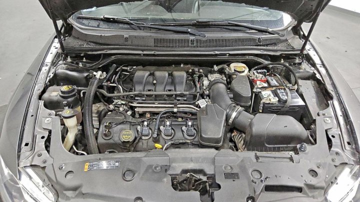 Ford TAURUS  2019