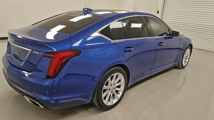 Cadillac CT5  2023