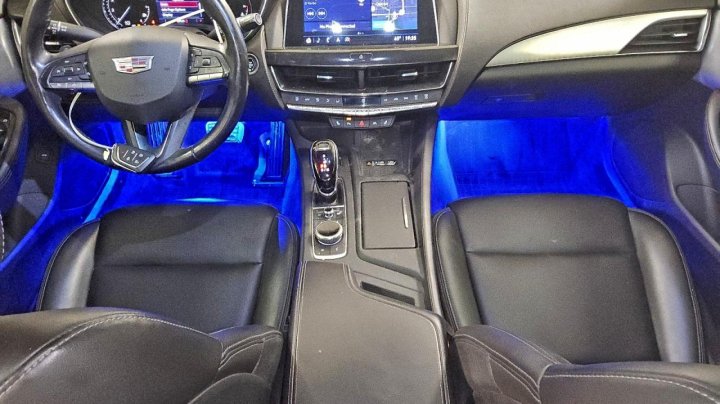 Cadillac CT5  2023