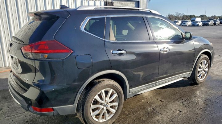 Nissan ROGUE  2020
