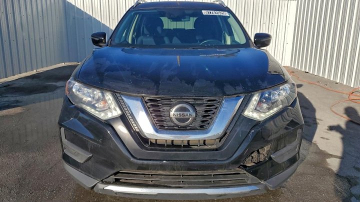 Nissan ROGUE  2020