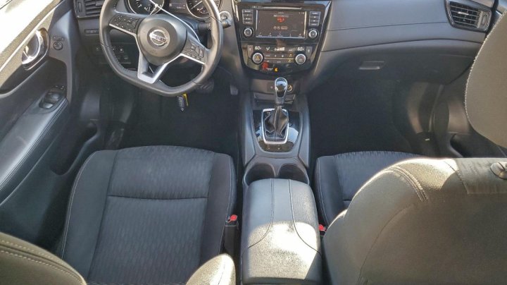 Nissan ROGUE  2020