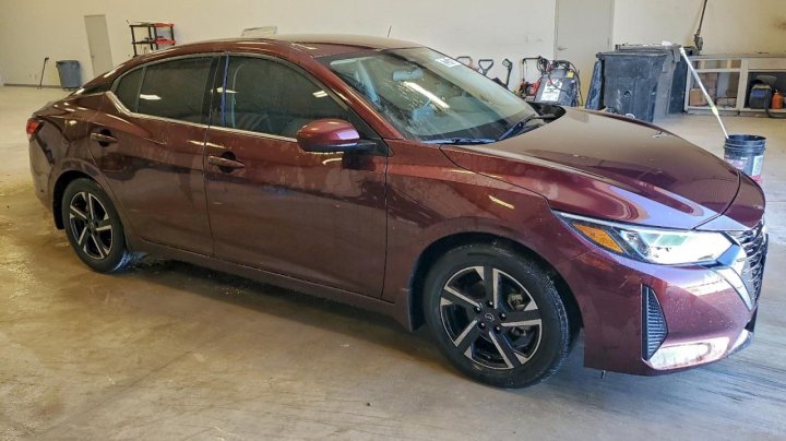Nissan Sentra  2024