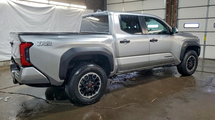 Toyota TACOMA  2025