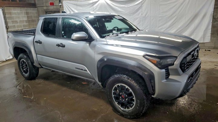 Toyota TACOMA  2025
