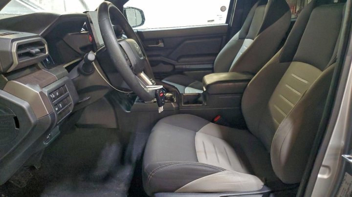 Toyota TACOMA  2025