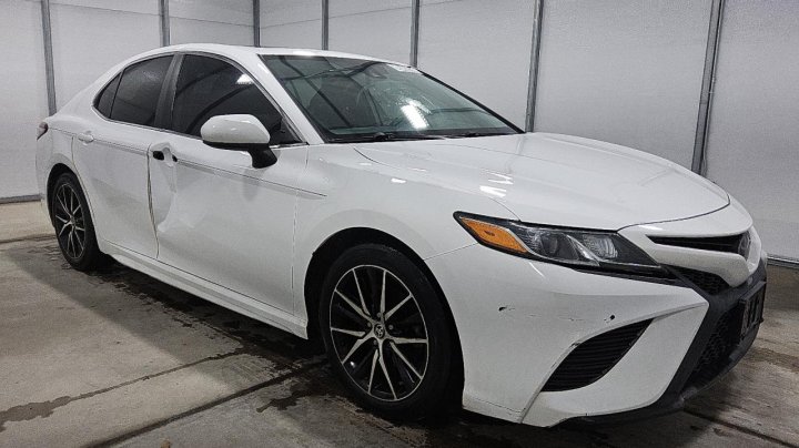 Toyota Camry  2020