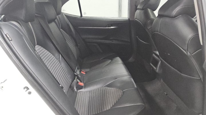 Toyota Camry  2020