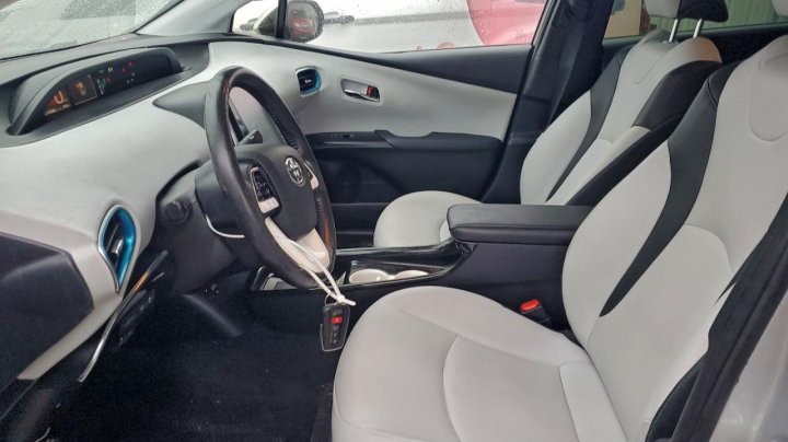Toyota PRIUS PRIME  2017