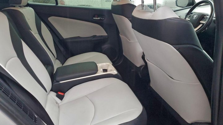 Toyota PRIUS PRIME  2017