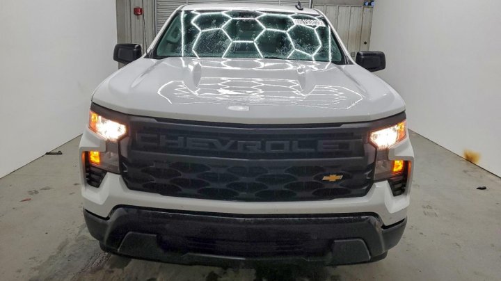 Chevrolet Silverado  2023