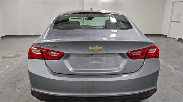 Chevrolet Malibu  2023