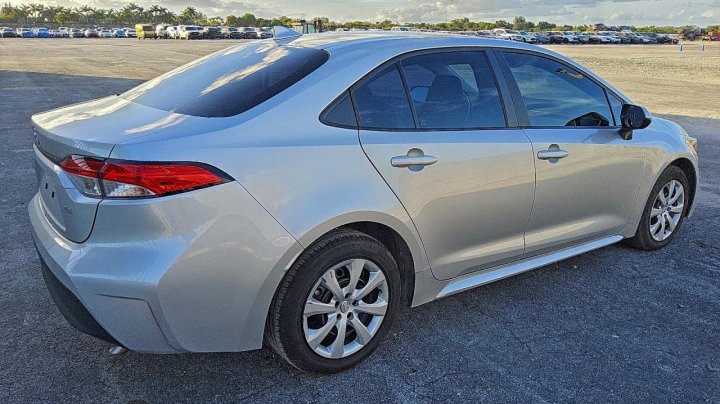 Toyota Corolla  2024